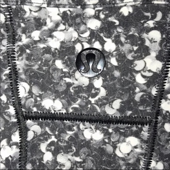 Lululemon Core Set Bra - Picture 7 of 8